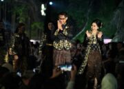 Hari Batik Nasional, Direksi PLN Tampilkan Perpaduan Busana Adat Solo dan Yogyakarta di Istana Negara