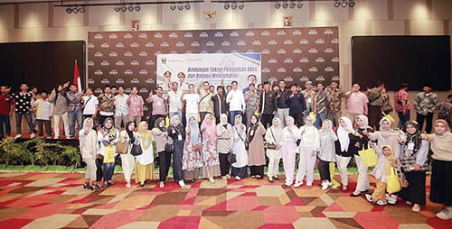 Bimtek Penguatan Adat dan Budaya, Lindungi Nilai Adat dan Kebudayaan Minangkabau 1 PESERTA Bimtek Penguatan Adat dan Budaya Minangkabau bersama Wakil Ketua DPRD Sumbar, Indra Dt Rajo Lelo.