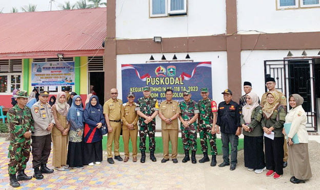 Tim Wasev TNI Tinjau Pelaksanaan TMMD ke-118 di Tanjung Alai 1 Tim Wasev Mabes TNI Brigjen Arief G. Mada didampingi Kasiter Kasrem 032/Wirabraja Kol Inf. Indra bersama Sekretaris DPMD Sumbar Amriman, Kabid SDA dan TTG Vera Irawati, Asisten I Pemkab Solok, Syahrial serta Satgas TMMD ke-118.