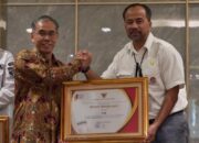 PLN UID Sumbar Terima Penghargaan Gubernur