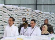 Tinjau Persediaan Beras, Jokowi Kunjungi Gudang Bulog Baru