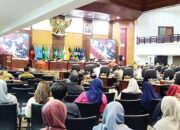 Sampah Plastik di Danau Singkarak Bisa Pengaruhi Tangkapan Nelayan