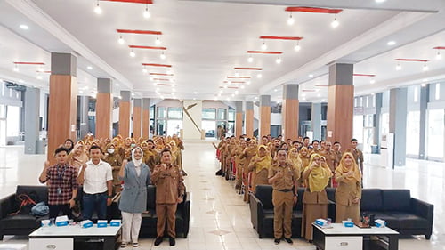 BELAJAR ILMU JURNALISTIK— Ratusan ASN Pemko Padang mengikuti pelatihanm jurnalistik dan sosial media manajemen, sebagai langkah dan upaya menyiapkan tenaga ASN yang terampil dan kompeten dalam menyajikan informasi.