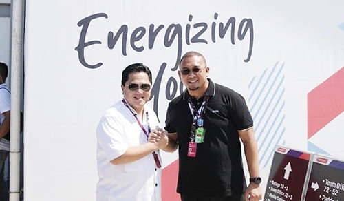 Andre Rosiade: Sukses MotoGP Mandalika Berdampak Baik untuk Ekonomi 1 ANGGOTA DPR RI Andre Rosiade bersama Menteri BUMN Erick Thohir saat menonton Indonesian GP 2023 di Pertamina Mandalika Internasional Circuit
