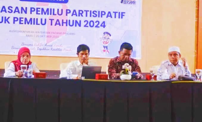 Pengawasan Pemilu Partisipatif, Bawaslu Padangpanjang Ajak Masyarakat Berkolaborasi 1 SOSIALISASI— Bawaslu Kota Padangpanjang gelar sosialisasi pengawasan Pemilu Partisipatif