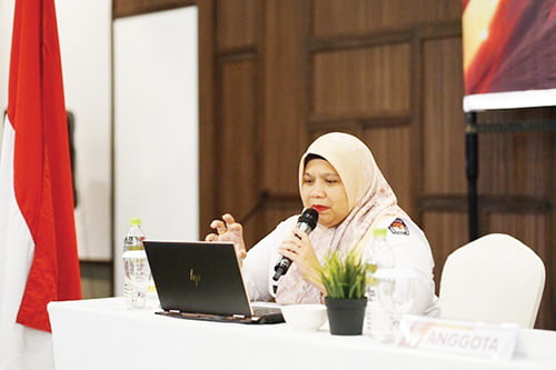 KPU Siapkan 34 Gudang di 19 Kabupaten/Kota di Sumbar, Pastikan Keamanan Logistik Pemilu 2024 1 Jumiati
Kabag Umum, Keungan dan Logistik KPU Sumbar