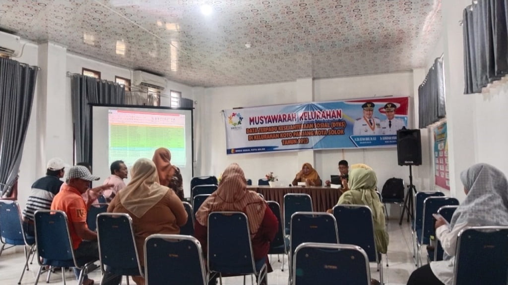Melalui Musyawarah Kelurahan Data Terpadu Kesejahteraan Sosial DTKS diharapkan menghasilkan