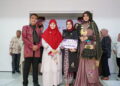 Pengrajin Solsel Raih Juara Rancang Busana Tingkat Provinsi 10 Pengrajin Solsel Raih Juara Rancang Busana Tingkat Provinsi