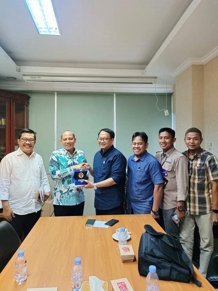 KUNJUNGI KEMENPORA— Wabup Pasaman Sabar AS kunjungi kantor Menpora RI.