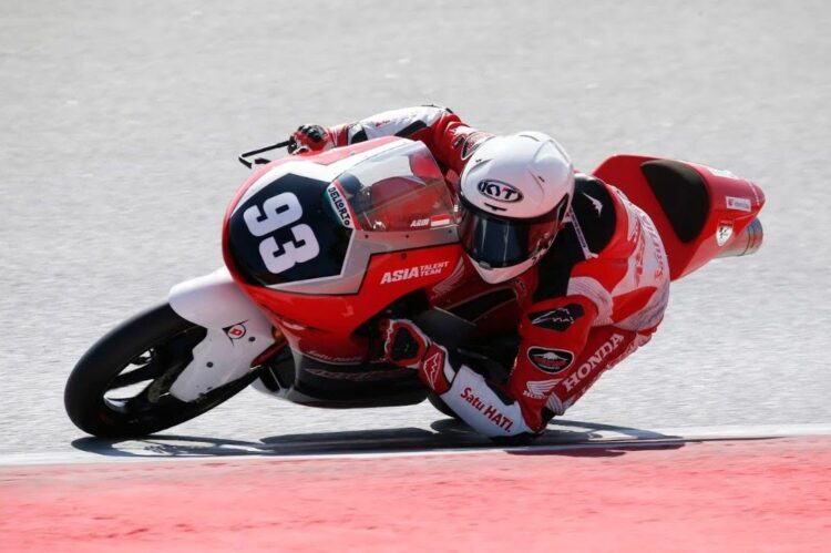 Banggakan Indonesia, Pebalap Astra Honda Fadillah Arbi Debut di GP Mandalika 1 BALAPAN— Pebalap AHRT, Fadillah Arbi Aditama siap untuk balapan di ajang balap dunia Moto3 World Championship 2023 seri Mandalika.