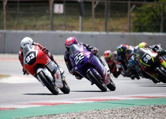 BALAPAN— Pebalap binaan AHRT, Fadillah Arbi Aditama saat balapan.