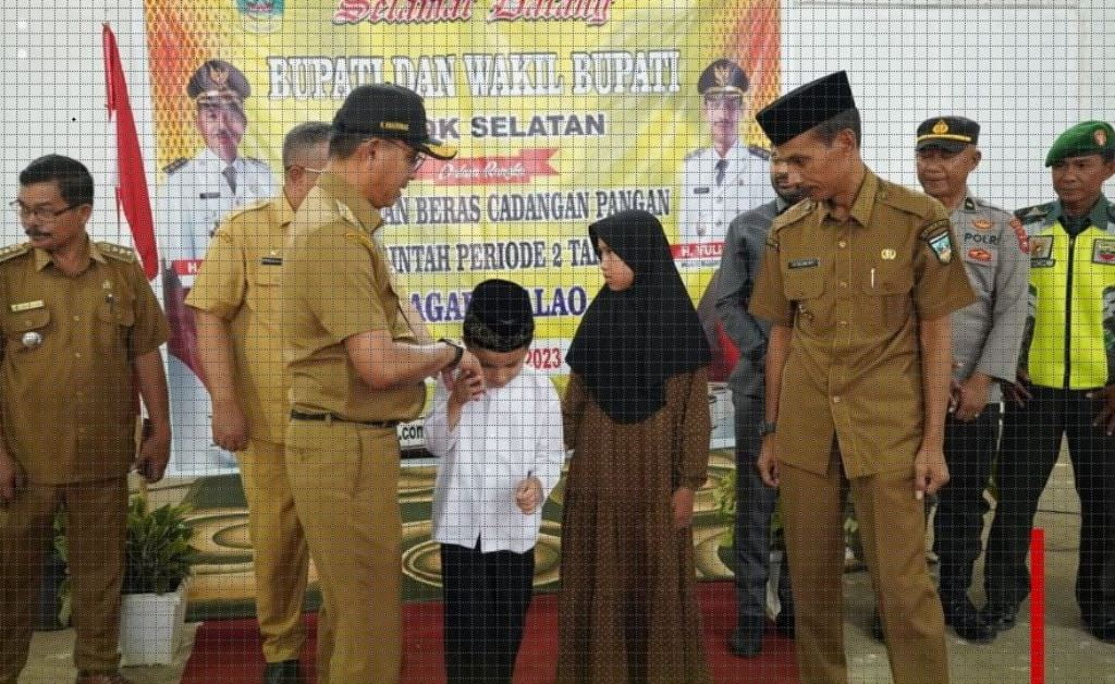 bupati soles bersama murid sdl