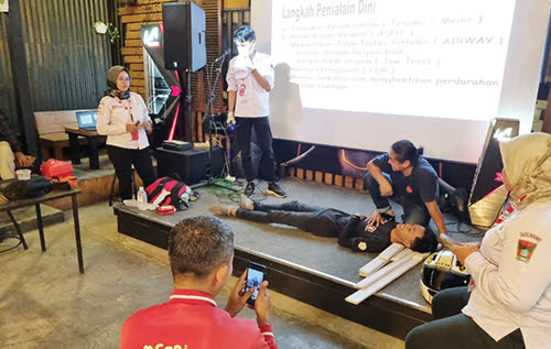 Kopdargab Gas Honda Bikers Day Bersama Honda Hayati 1 KOPDAR GABUNGAN— PT HPM menggelar Kopdar Gabungan Gas Honda Bikers Day bersama (AHSB).