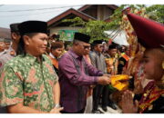 Mambantai Kabau Nan Gadang dan Makan Bajamba di Alam Pauh Duo