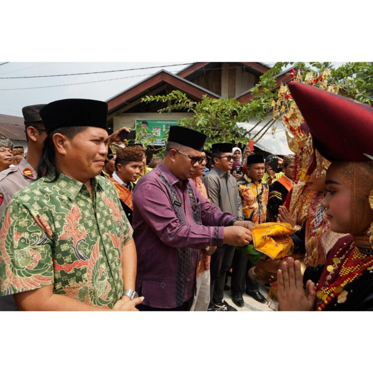 Mambantai Kabau Nan Gadang dan Makan Bajamba di Alam Pauh Duo 1 ‘Mambantai Kabau Nan Gadang dan ‘Makan Bajamba di Alam Pauh Duo