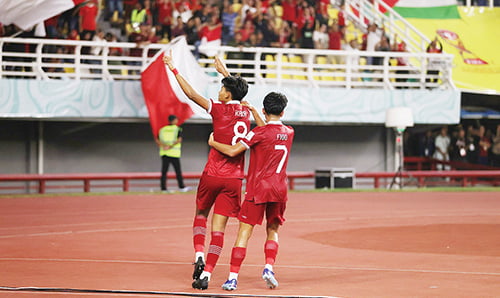 Piala Dunia U-17 2023, Tahan Imbang Ekuador, Timnas U-17 Indonesia Ukir Sejarah 1 Striker Timnas Indonesia U-17 Arkhan Kaka merayakan golnya ke gawang Ekuador U-17