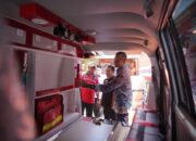 PLN Peduli Salurkan Mobil Ambulance Kepada KPB Padang