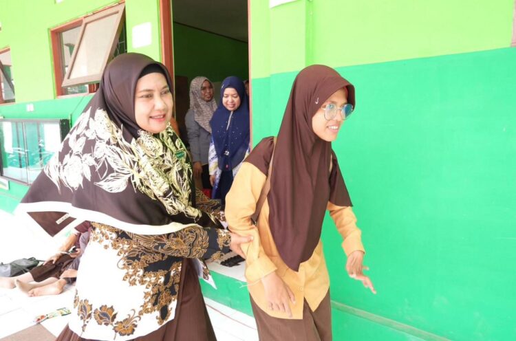 Hari Guru, PLN Baktikan Dedikasi Untuk Guru di Penjuru Indonesia 1 3ff0cd1b 320b 426e bfee 4f2b9b555d3c