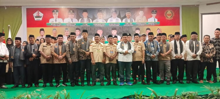 Jangan Lupakan Pesan Guru Sewaktu di Kampung, Bupati Suhatri Bur: Ingatkan Dunsanak Nan Dirantau 1 Bupati Suhatri Bur Ingatkan Dunsanak Nan Dirantau Jangan Lupakan Pesan Guru Sewaktu Dikampung