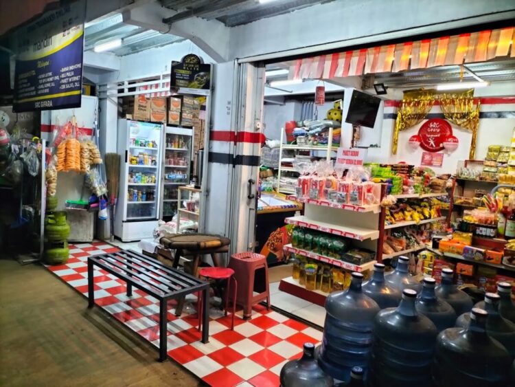 Ramai Ajakan Boikot Produk Israel, Asosiasi Ritel Ingatkan Dampak Perekonomian RI 1 ILUSTRASI toko Ritel.