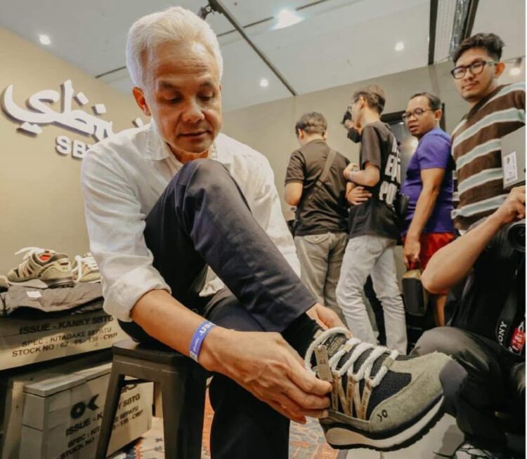 Ganjar Janji Permudah Akses Permodalan bagi UMKM 1 HADIR--Ganjar Pranowo hadir dalam acara Urban Sneaker Society (USS) di Balai Sidang Jakarta Convention Center (JCC), Jakarta, pada Jumat (3/11).