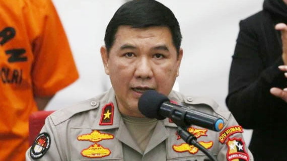 Polisi yang Tak Netral di Pemilu 2024 Bakal Ditindak Tegas 1 KONFERENSI PERS— Karo Penmas Divisi Humas Polri Brigjen Pol Ahmad Ramadhan saat
konferensi pers.