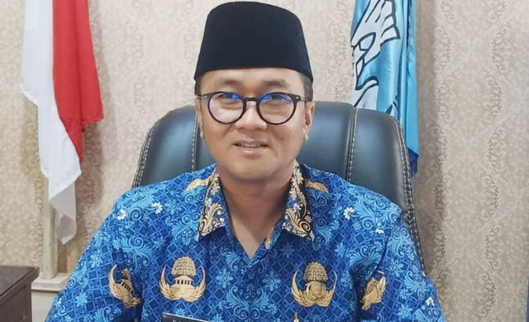 Nasib Tunjangan Guru Honorer di Tengah Pemangkasan Anggaran, Yopi Krislova: Tidak Pengaruhi Gaji Guru Honorer di Padang 1 Yopi Krislova
Kadisdikbud Kota Padang