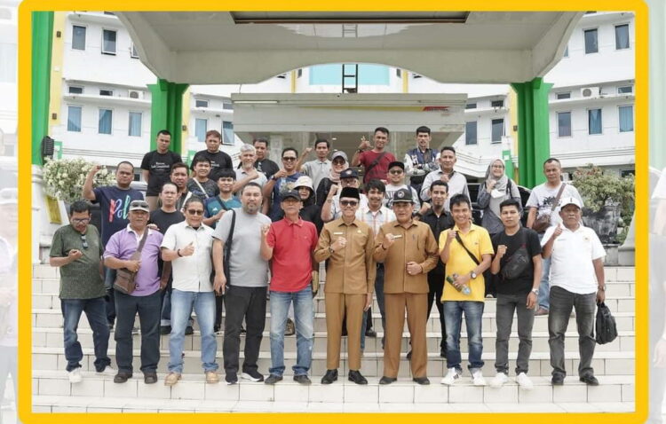 Lepas Wartawan Study Komparatif, Bupati Safaruddin: Ini yang Pertama Tapi Bukan yang Terakhir 1 Lepas Wartawan Study Komparatif