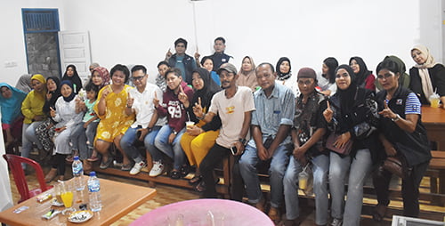 Silaturahmi Bersama Warga Kampung Batu, Mohammad Imron Jamil Didoakan Sukses sebagai Anggota Dewan 1 SILATURAHMI— Mohammad Imran Jamil bersilaturahmi dengan warga Kampung Batu, Kelurahan Batang Arau, Kecamatan Padang Selatan, Selasa (31/10).