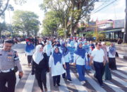 Peringati Puncak HKN ke-59, Pemko Bukittinggi Gelar Jalan Sehat