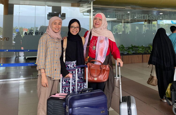 BERTEMU—Terlihat kisah pertemuan penulis dan pemikir Dunia di India.