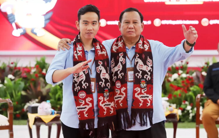 Survei Populi Center: Prabowo-Gibran Paling Mungkin Menang Satu Putaran 1 Calon Presiden Prabowo Subianto dan Calon Wakil Presiden Gibran Rakabuming Raka.