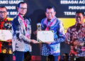 Rektor Terbaik se-Indonesia Kategori PT Terakreditasi Unggul 2023,Rektor UNP Prof Ganefri, Ph.D Raih Anugerah Academic Leader 10 Rektor Terbaik se-Indonesia Kategori PT Terakreditasi Unggul 2023,Rektor UNP Prof Ganefri, Ph.D Raih Anugerah Academic Leader