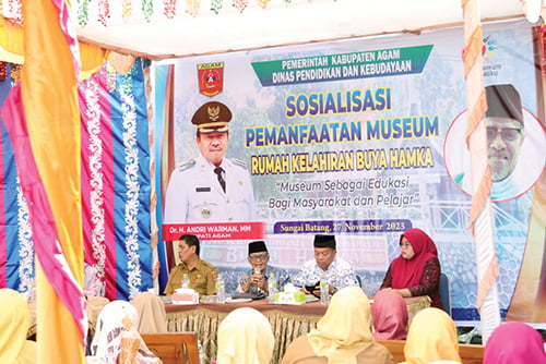 Pemkab Agam Sosialisasikan Pemanfaatan Museum Rumah Kelahiran Buya Hamka, Tingkatkan Museum Menjadi Sarana Edukasi 1 SOSIALISASI PEMANFAATAN MUSEUM— Pemkab Agam melalui Disdikbud menggelar sosialisasi pemanfaatan Museum Rumah Kelaharian Buya Hamka, Senin (27/11) di Sungai Batang.