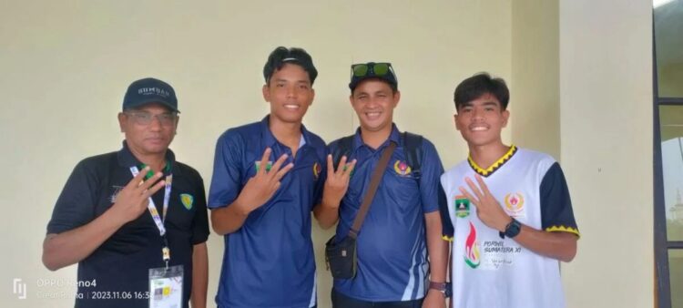 Atletik Sumbang Medali Emas Kelima 1 ATLETIK— Cabor Atletik membuka kran medali emas Ranahminang pada pelaksanaan Porwil hari ke-4 di Stadion Tuanku Tambusai, Bangkinang, Riau.