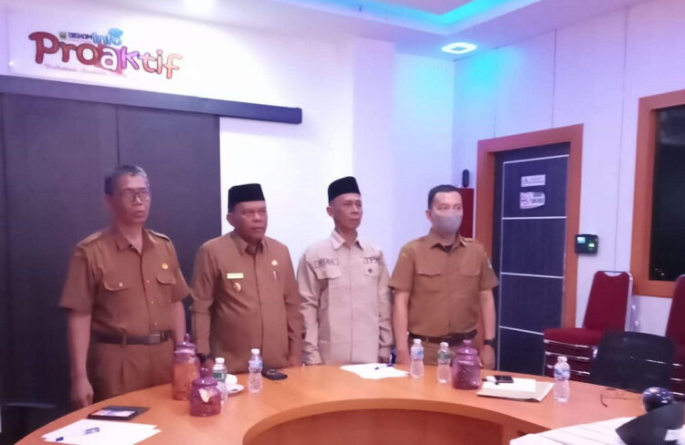 Reforma Agraria, Kurangi Ketimpangan Penguasaan dan Pemilik Tanah 1 RAKERNAS— Wabup Padangpariaman Rahmang menghadiri Rakernas Reforma Agraria secara daring yang dipimpin Menteri Koordinator Bidang Perekonomian.