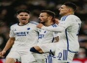 Diwarnai Hujan Gol dan Kartu Merah, MU Tumbang di Kandang Copenhagen 4-3