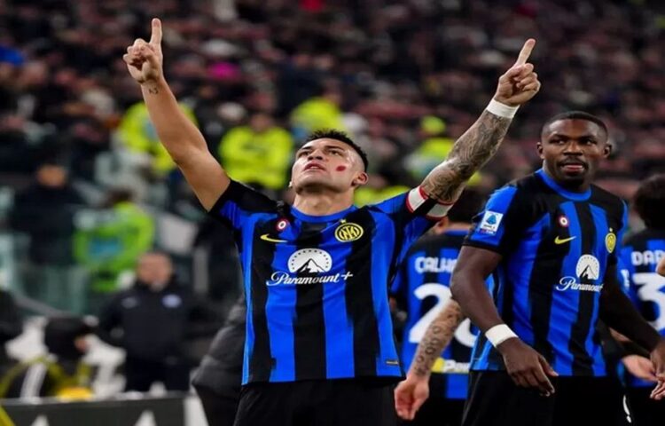 Derby d’Italia Berakhir Imbang 1-1, Inter Nyaman di Puncak, Juve Posisi Dua 1 PENYAMA KEDUDUKAN— Lautaro Martinez mencetak gol penyama kedudukan 1-1 dalam laga Derby d’Italia, Senin (27/11) dinihari.