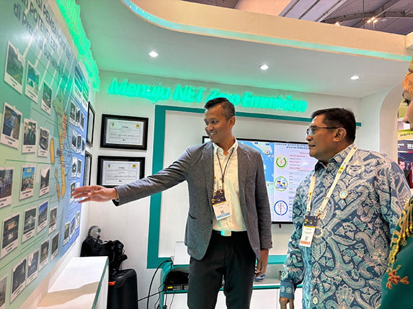 PLN & MKI Sumbar Meriahkan Pemeran Energi Bergengsi Enlit Asia 2023 1 MERIAHKAN— PLN & MKI Sumbar Meriahkan Pemeran Energi Bergengsi Enlit Asia 2023.