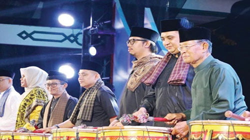 WALIKOTA Bukittinggi Erman Safar bersama unsur Forkopimda saat membuka Pedati ke-13 dilapangan Kantin Wirabraja 0304 Agam.