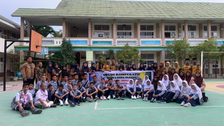 Berkunjung ke MTsN 1 Model Banda Aceh, MTsN 6 Kota Padang Akan Gagas Program Unggulan Baru 1 5a00a32f cac5 4e3b a052 0293e868f03f