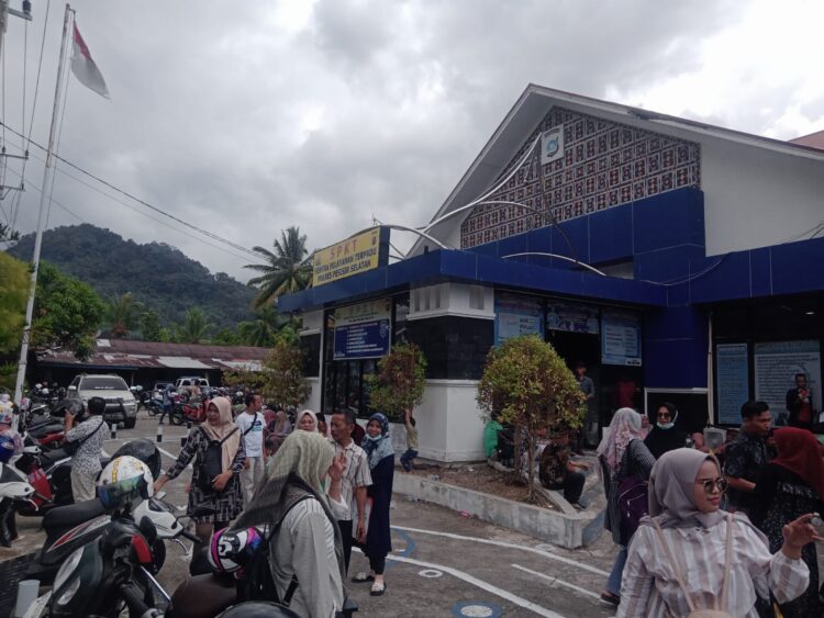 7eb5b15c f2b6 4363 9fd5 8ef1335384ef