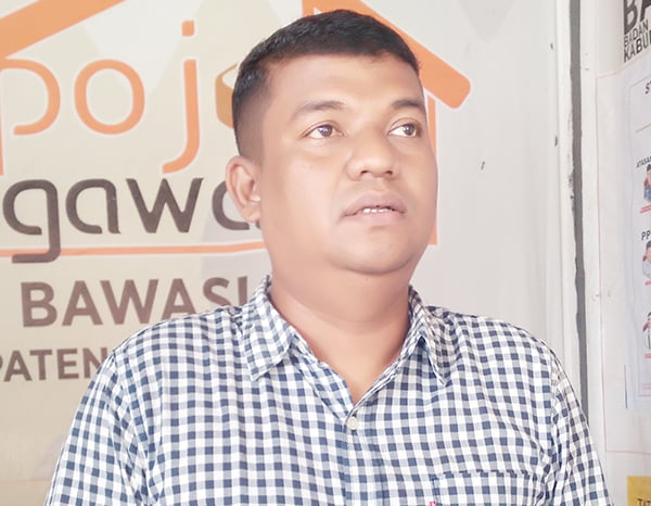 Beldia Putra 
Komisioner Bawaslu Pasbar