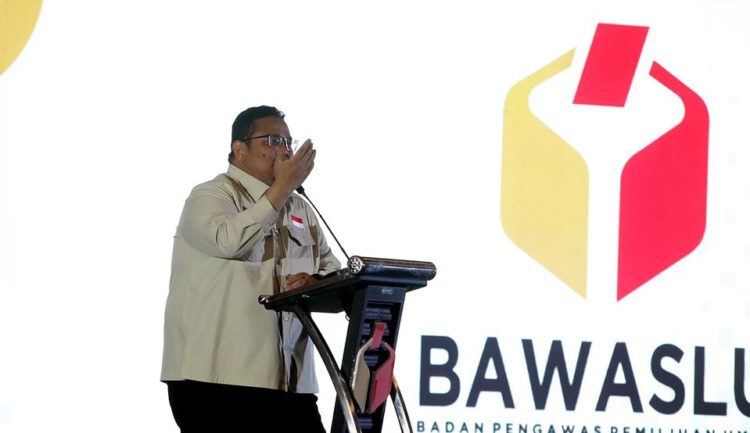 Bawaslu Imbau KPU Pastikan Pengiriman Surat Suara di Luar Negeri Tepat Sasaran 1 RAKOR— Ketua Bawaslu RI Rahmat Bagja dalam acara Rapat Koordinasi Pencegahan dan Pengawasan Luar Negeri dalam Pemilihan Umum Tahun 2024 di Jakarta, Selasa (24/10).