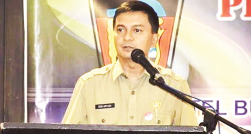 Permudah Transaksi, ASN Pemko Padang Dibekali Kartu Kredit Pemerintah Daerah 1 Didi Aryadi
Asisten II Setdako Pemko Padang