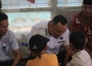 Diserahkan Bupati Sijunjung Benny Dwifa, Dua Ahli Waris Korban Tersambar Petir Terima Santunan JKM