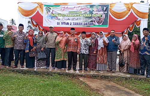 Kankemenag Tanahdatar H.Amril S.Ag .MM buka kejuaraan Sepak Takraw Peresmian