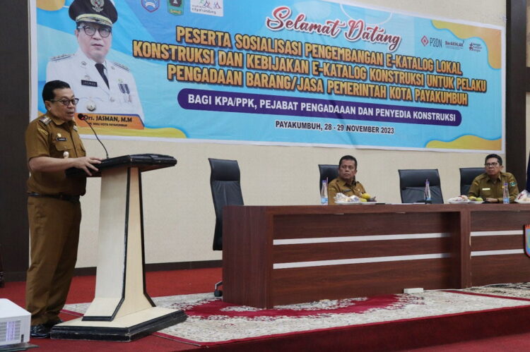 Yang Efisien dan Efektif, Pemko Hadirkan Pelayanan Pengadaan Barang dan Jasa 1 SAMPAIKAN—Pj Wali Kota Jasman saat menyampaikan sosialisasi.