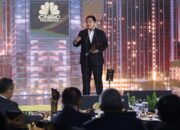 Dirut PLN Darmawan Prasodjo Kembali Dinobatkan Jadi CEO Of The Year