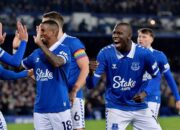 Taklukan Newcastle 3-0, Everton Keluar dari Zona Degradasi
